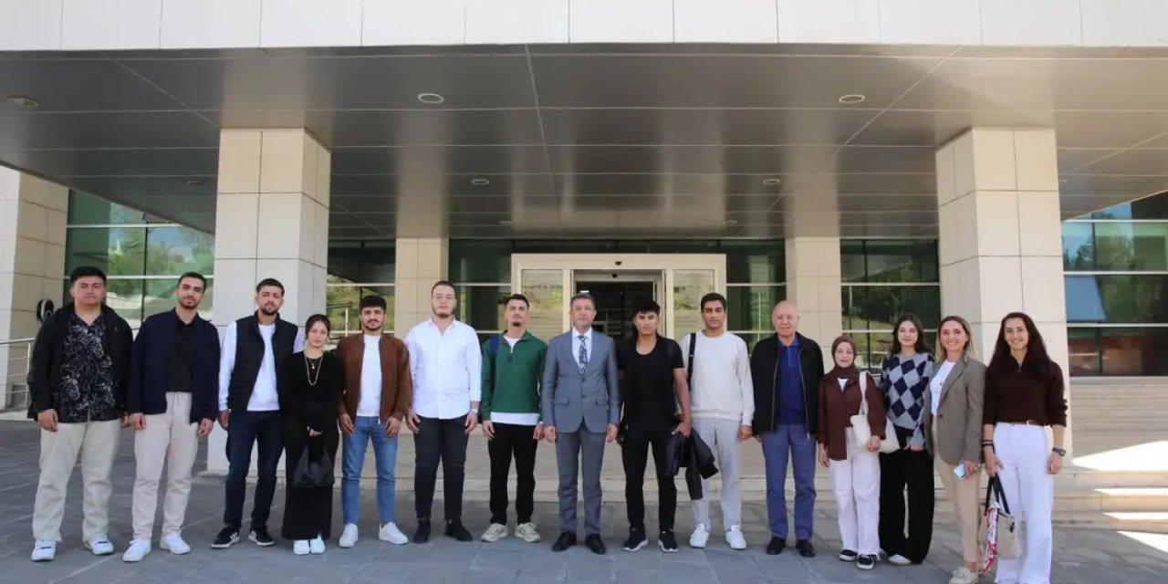 Rektör Alkış: Petrolün başkenti Şırnak’ta mühendis yetiştirmenin gururunu yaşıyoruz