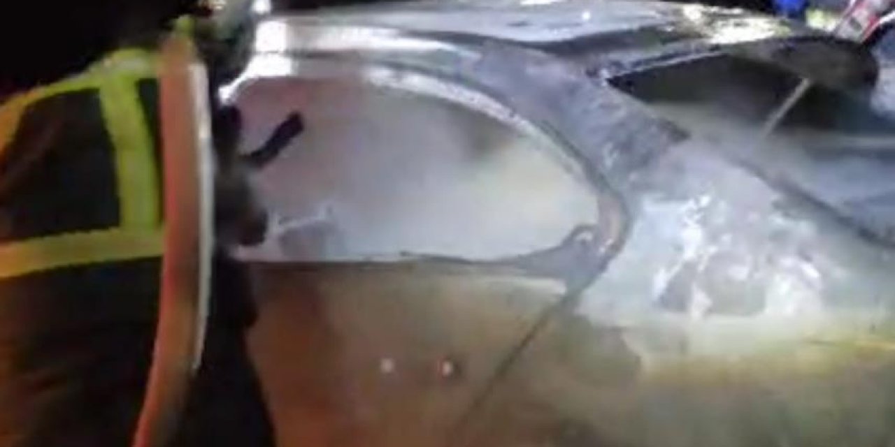 Batman'da seyir halindeki otomobil yandı