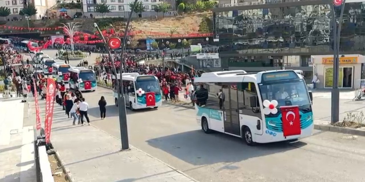 Şırnak Belediyesi'nden Toplu Taşımada Devrim Gibi Adım: 12 Yeni Araç Hizmete Giriyor