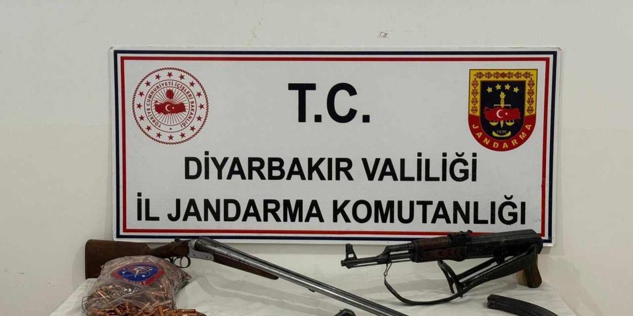 Diyarbakır Jandarmasından Yasa Dışı Silah Operasyonu: Çok Sayıda Silah Ve Mühimmat Ele Geçirildi