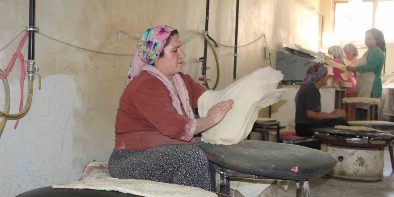 Şırnaklı Kadının Azim Dolu Hikayesi: 30 Ekmekle Başladı, Bin Ekmek Üretiyor