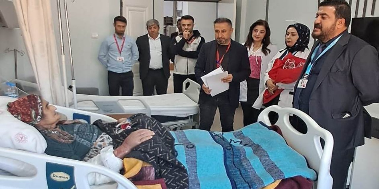 Hasta Hakları Haftasında, Hastalara Karanfil