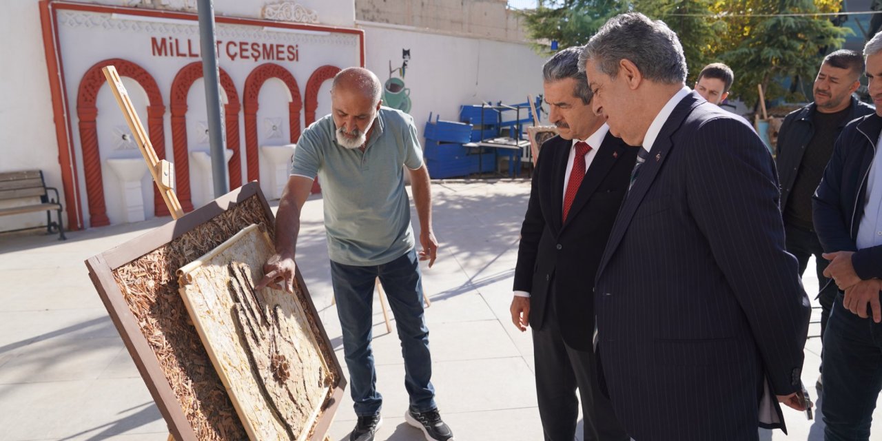 Vali Ekici ve Başkan Yarka, Şırnaklı Ressam Sidar'ın Sergisini Ziyaret Etti