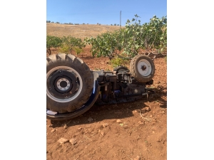 Şanlıurfa'da traktör devrildi: 1 yaralı