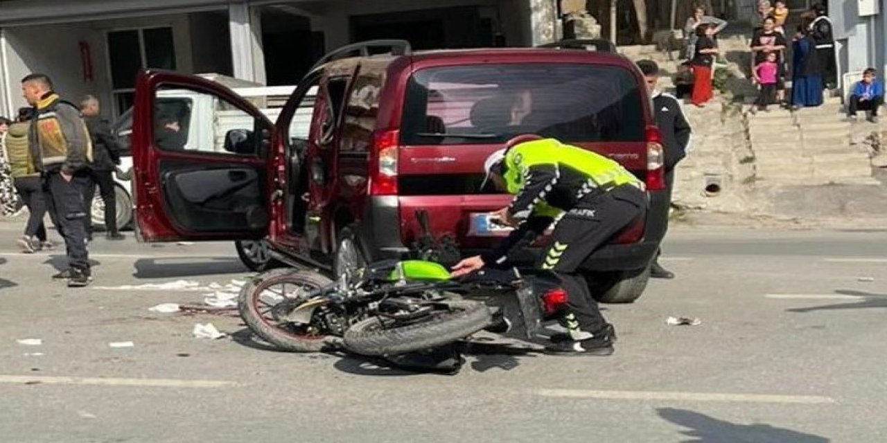 Hakkari’de motosikletle kamyonetin çarpışması sonucu 1 kişi ağır yaralandı