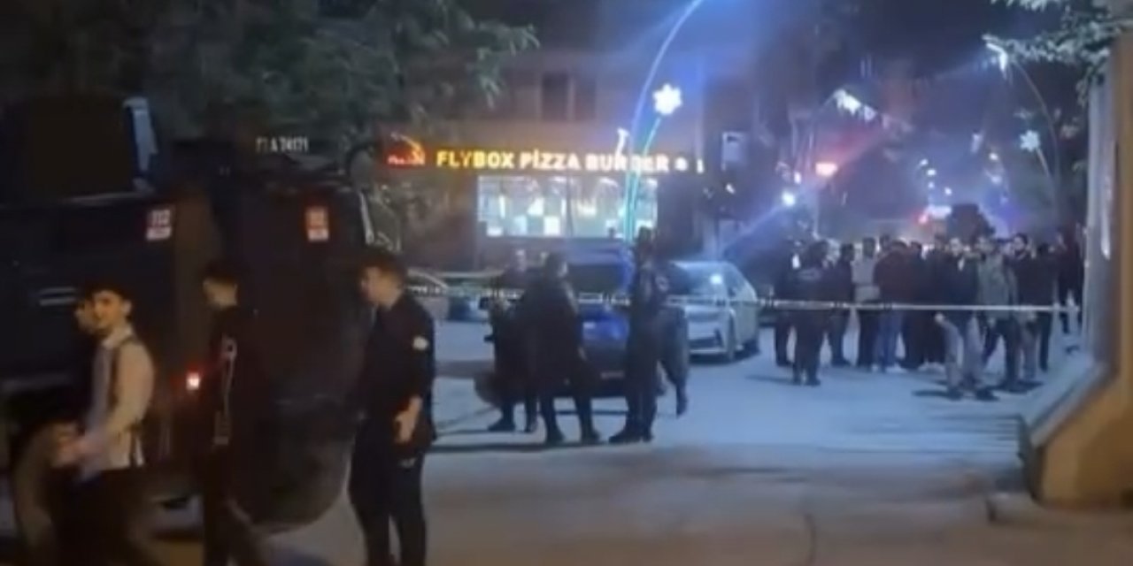 Cizre Adliyesi önünde silahlı saldırıda 1’i ağır 2 kişi yaralandı