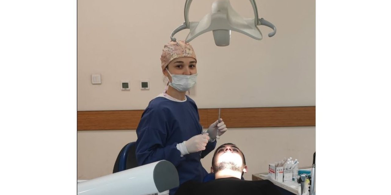 Uludere Devlet Hastanesi’nde Yeni Diş Hekimi Göreve Başladı