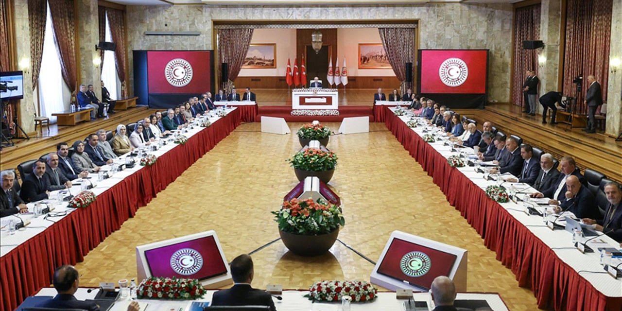 Komisyondan 'İmralı Oylaması' Kararı! Kalın'ın Sunumu Sonrası 'En Kısa Sürede Gidiyoruz' Açıklaması