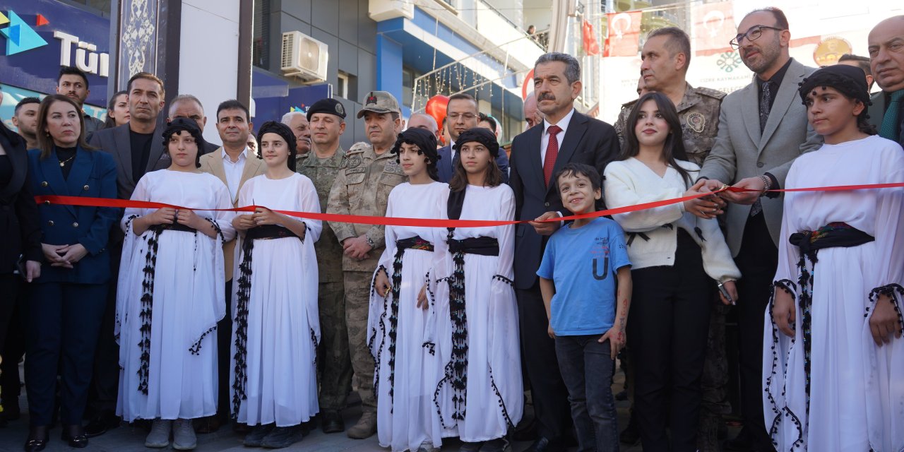 Cizre’de İlk Kitap Fuarı Kapılarını Açtı