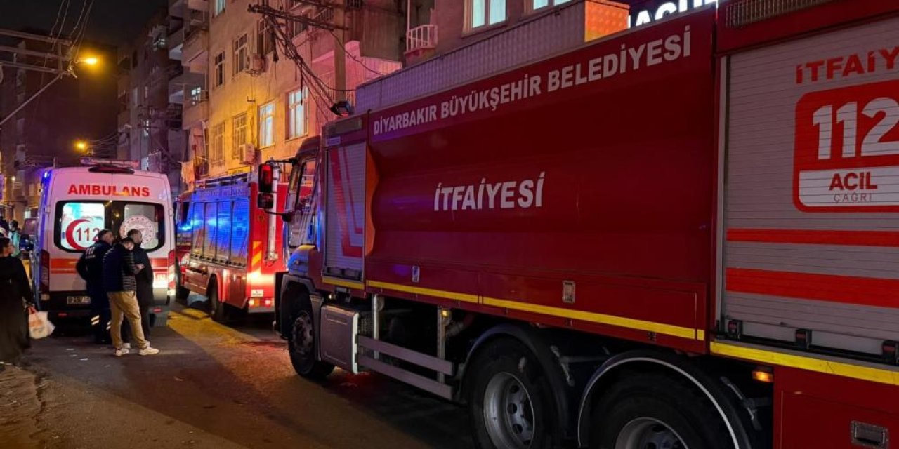 Diyarbakır’da eşiyle tartışan şahıs evini ateşe verdi