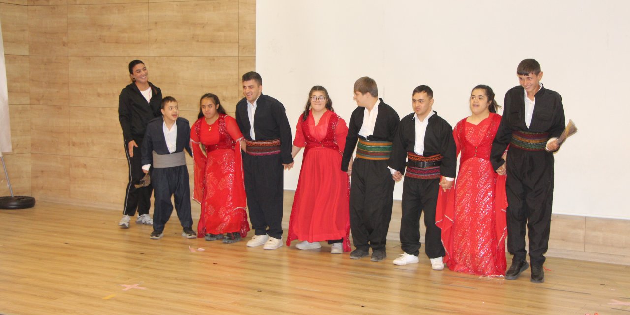 Özel Öğrenciler, Gösterileriyle Herkesin Kalbini Isıttı