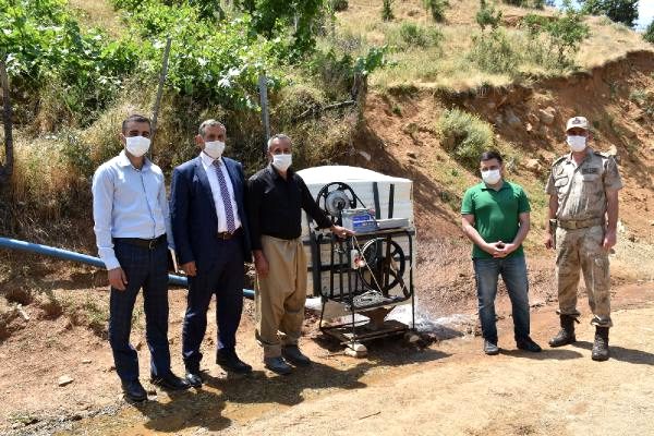 Şırnak’ta Hurda motosiklet jantıyla evine 'elektrik' üretti çalışma, bakanlıklara bildirilecek