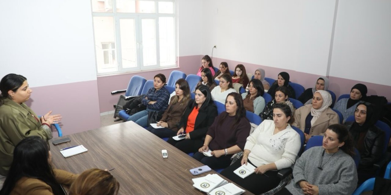 Cizre’de Kadın Odaklı Çalışmalar Masaya Yatırıldı