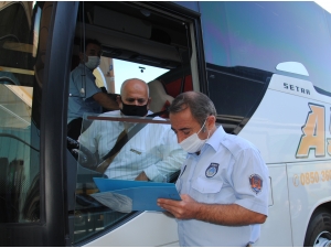 Şanlıurfa'da zabıta ekipleri, yolcu otobüslerinde denetim gerçekleştirdi
