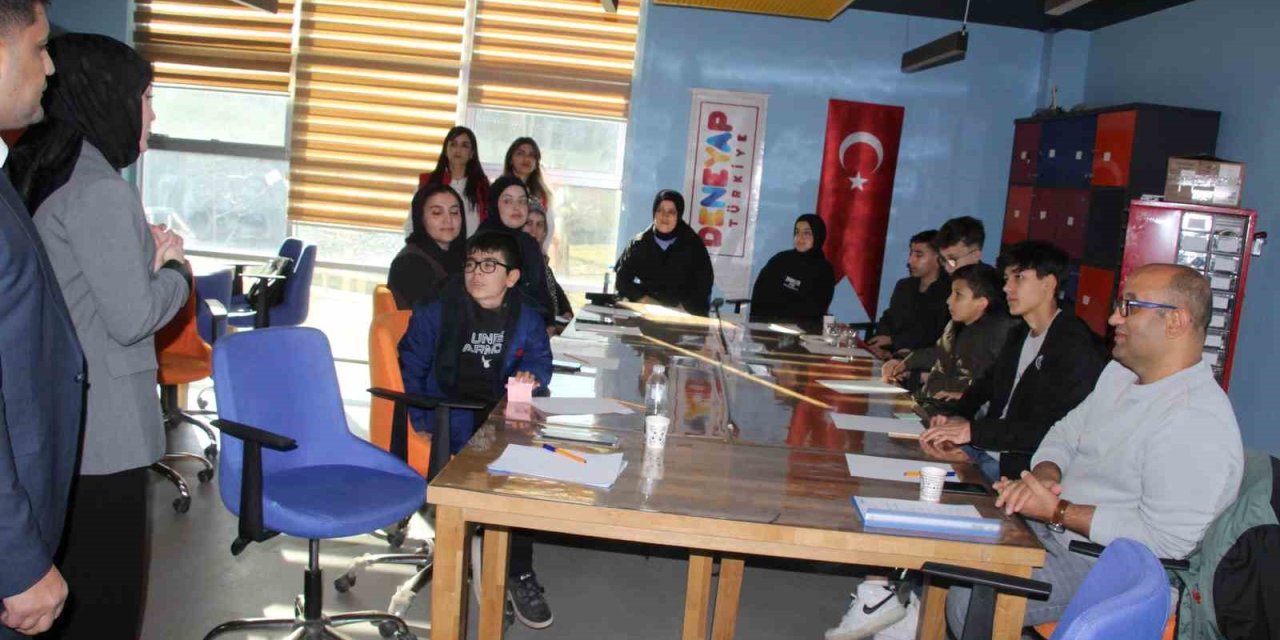Şırnak’ta Gençler İçin Deneyap Çalıştayı