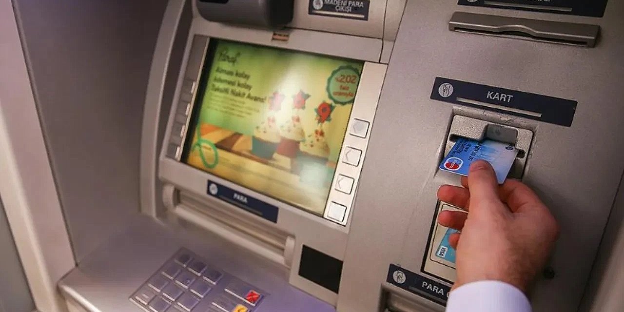 ATM’lerde Para Çekmek İçin Yeni Dönem Başlıyor!