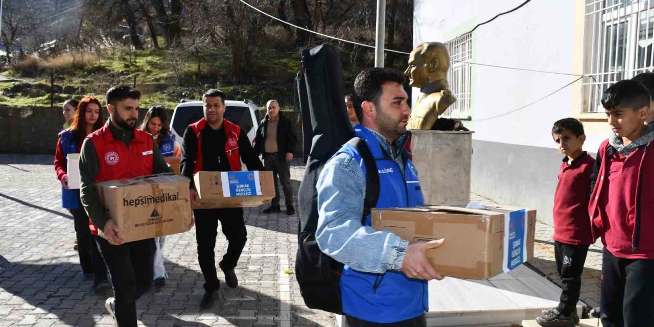 Şırnak'ta Şehitler Adına Açılan Kütüphanelere Bursa’dan Kitap Desteği