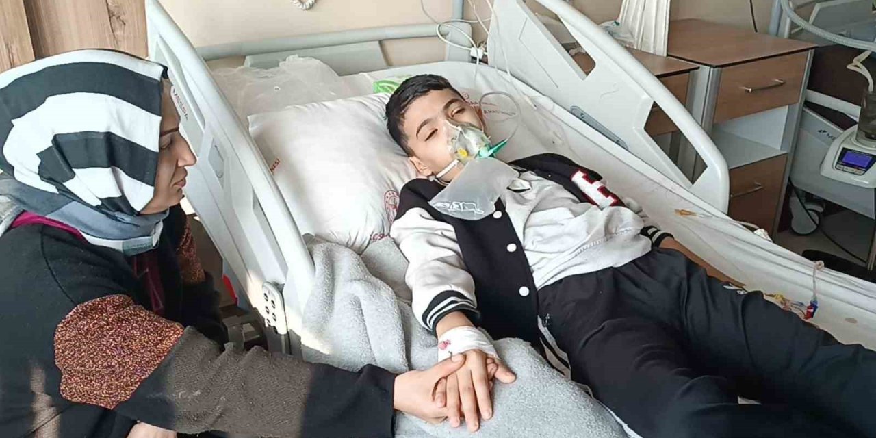 Batman’da 13 yaşındaki çocuk 52 gündür öksürük nöbeti yaşıyor