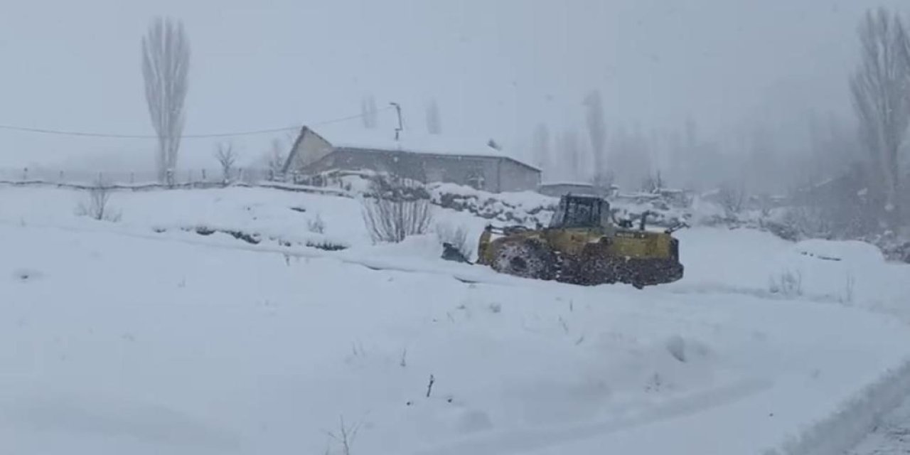 Şırnak’ın bir ilçesinde eğitime kar engeli: Yarın tatil
