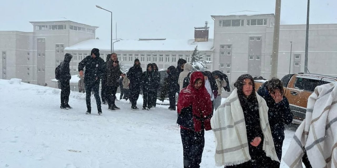 Şırnak ve tüm ilçelerde eğitime 1 gün daha ara verildi