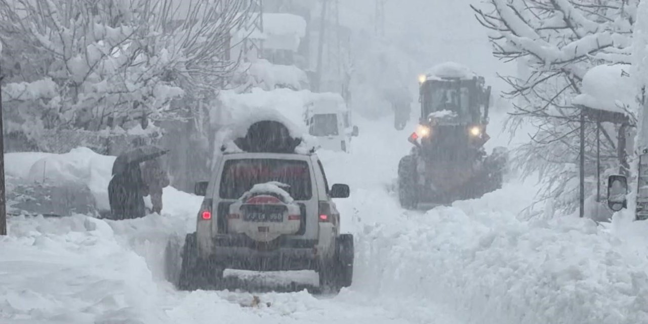 Şırnak’ta 2 Hasta İçin Zamanla Yarış