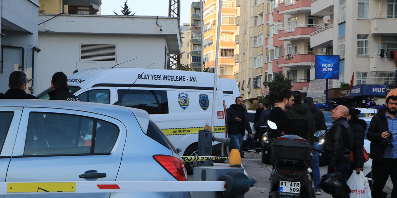 Müteahhidin oğlunu öldüren şahıs daha sonra kendisini vurdu