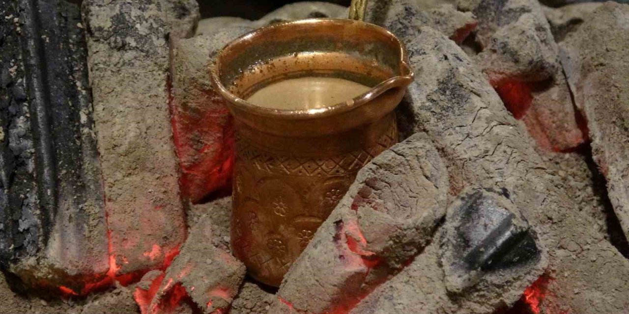 Gaziantep’in Ab Tescilli Menengiç Kahvesi Kışın Vazgeçilmezi