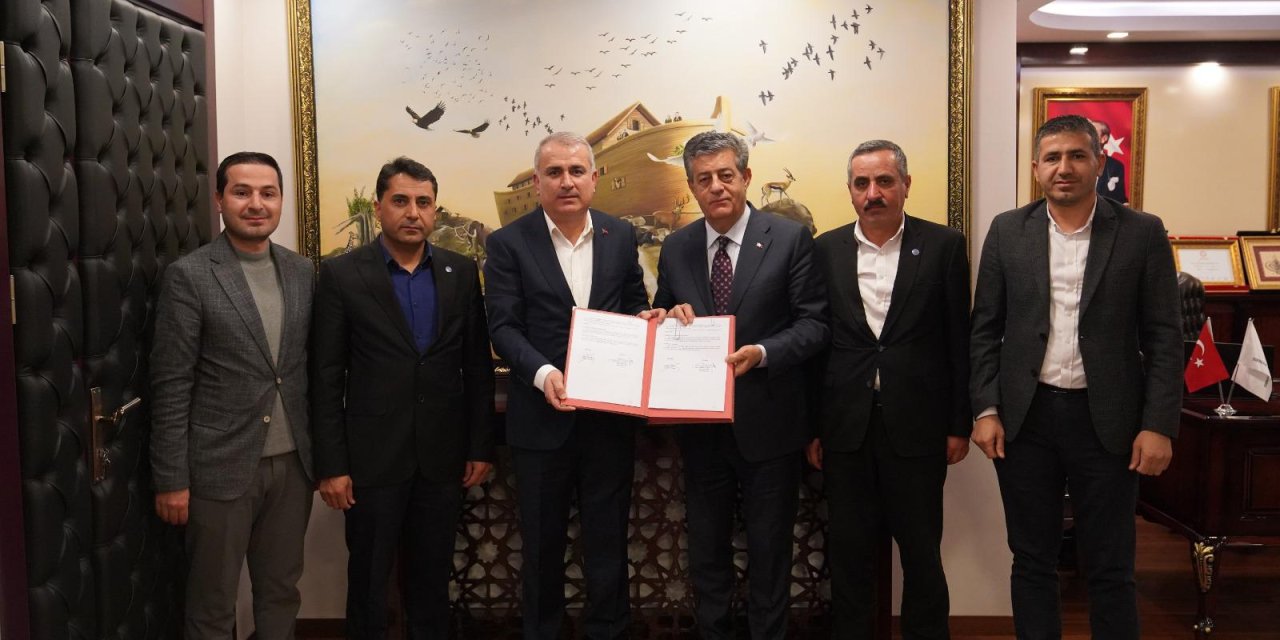 Şırnak Belediyesi'nde Sosyal Denge Sözleşmesi imzalandı!