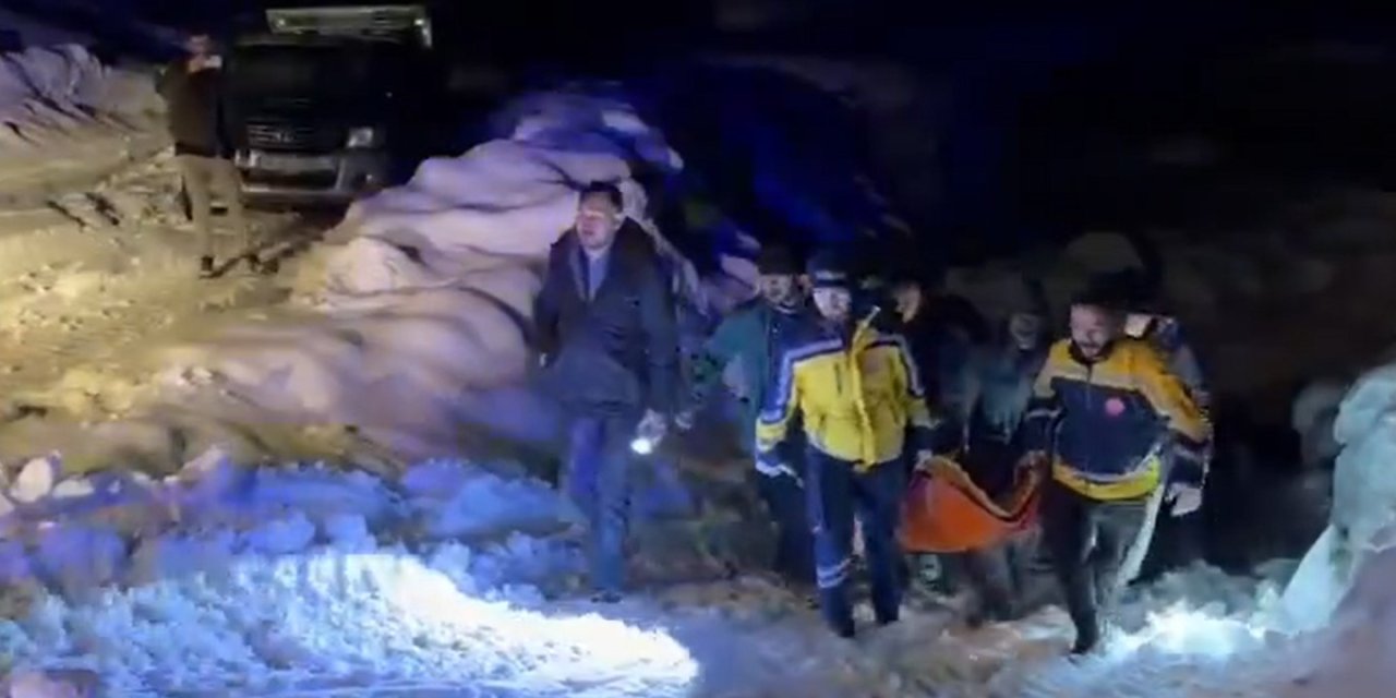 Şırnak’ta Zorlu Kış Şartlarında Hayat Kurtaran Müdahale: 73 Yaşındaki Hasta Hastaneye Ulaştırıldı