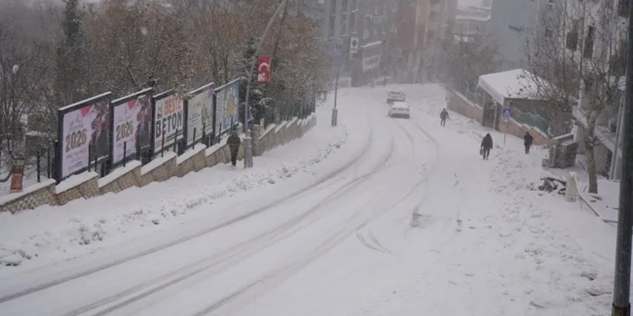 Şırnak ve Bazı İlçelerinde Eğitime 1 Gün Ara Verildi