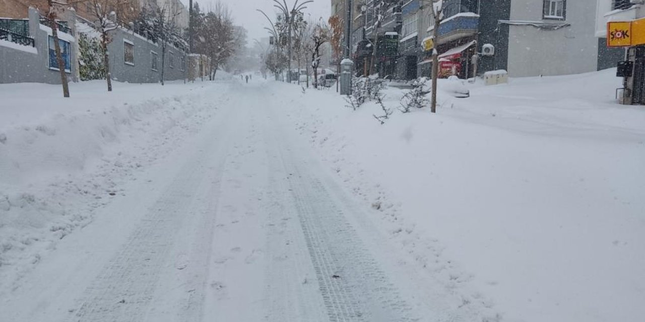 Şırnak ve ilçelerinde özel eğitim kurumları tatil, kamu çalışanları izinli olacak