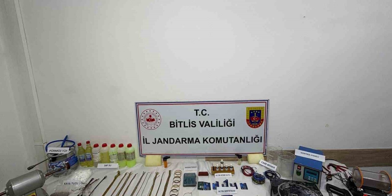 Bitlis’te çok sayıda sahte altın piyasaya sürdüler, 2 kişi yakalandı