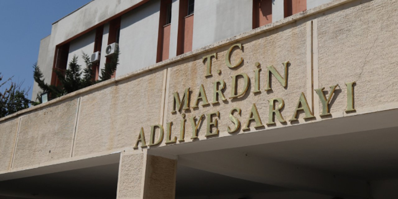 Mardin'de Sosyal Yardımlaşma ve Dayanışma Vakfı Müdürü gözaltına alındı