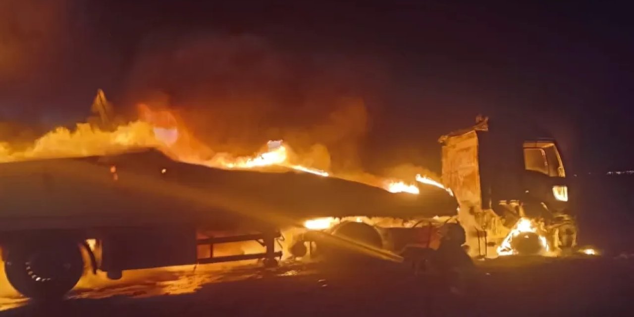 Cizre-Nusaybin Yolunda Şarampole Devrilen Tır Alev Topuna Döndü