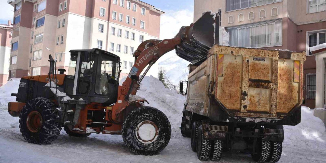 Bitlis’te karla mücadelede rekor düzeyde yakıt harcaması yapıldı