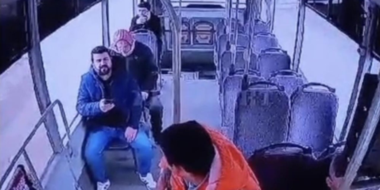 Kızıltepe'de halk otobüsünde fenalaşan adam hayatını kaybetti! O anlar kamerada