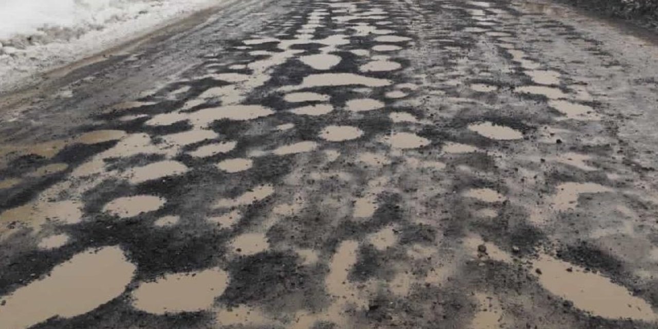 Beytüşşebap–Ayvalık Köyü Yolu Sürücülerin Tepkisini Çekiyor