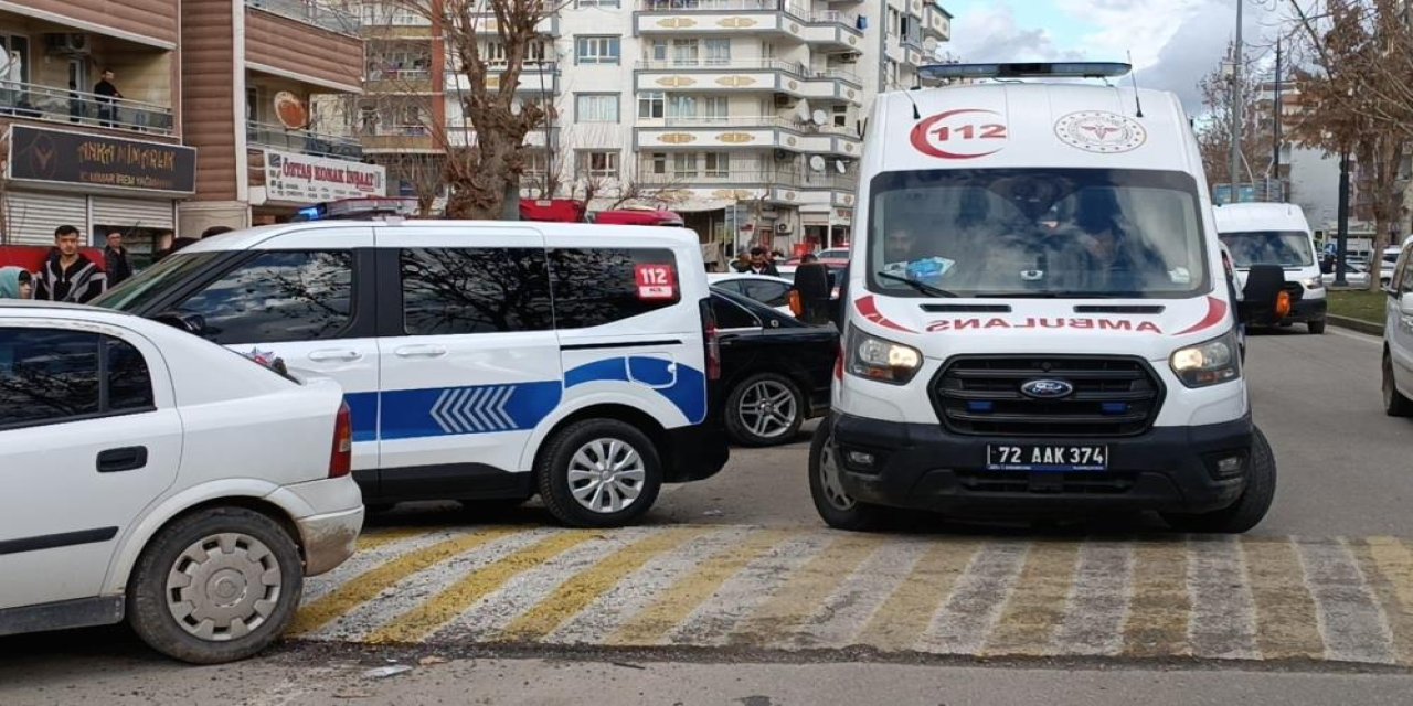 Batman’da akrabaların bıçaklı kavgasında 4 kişi yaralandı