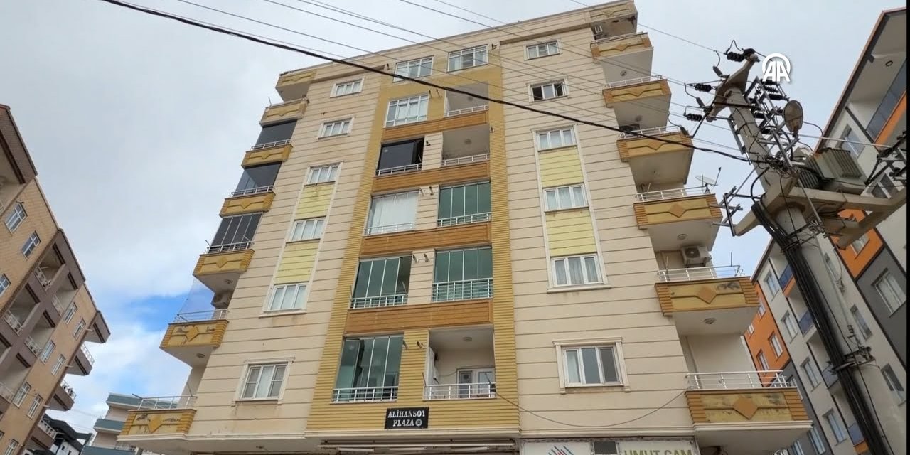 Mardin'de 4 kadının apartmandaki hırsızlık girişimi kameraya yansıdı