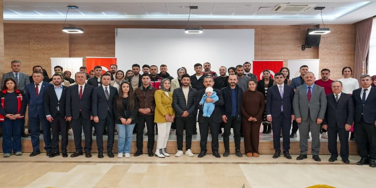 Şırnak Valisi Ekici, Destek Alan Çiftlerle Bir Araya Geldi