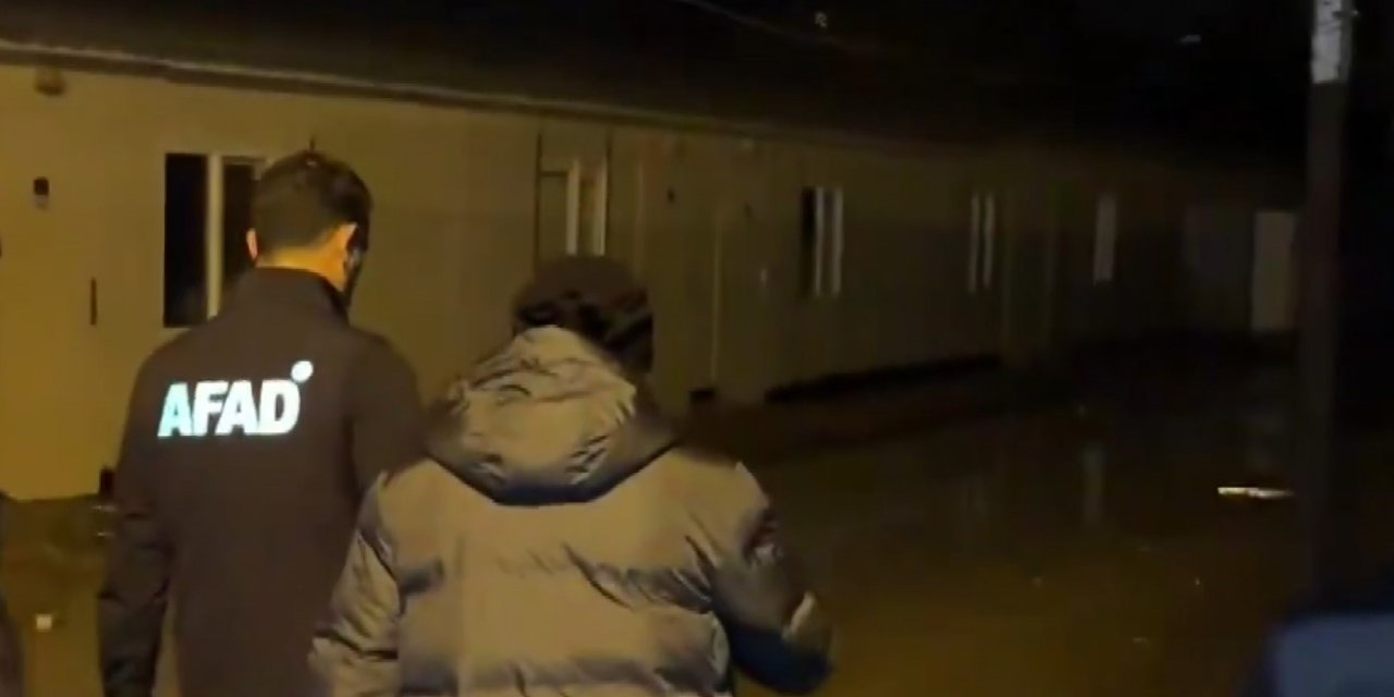 Gaziantep’te Yoğun Yağış Sonrası Geçici Yaşam Alanı Boşaltıldı