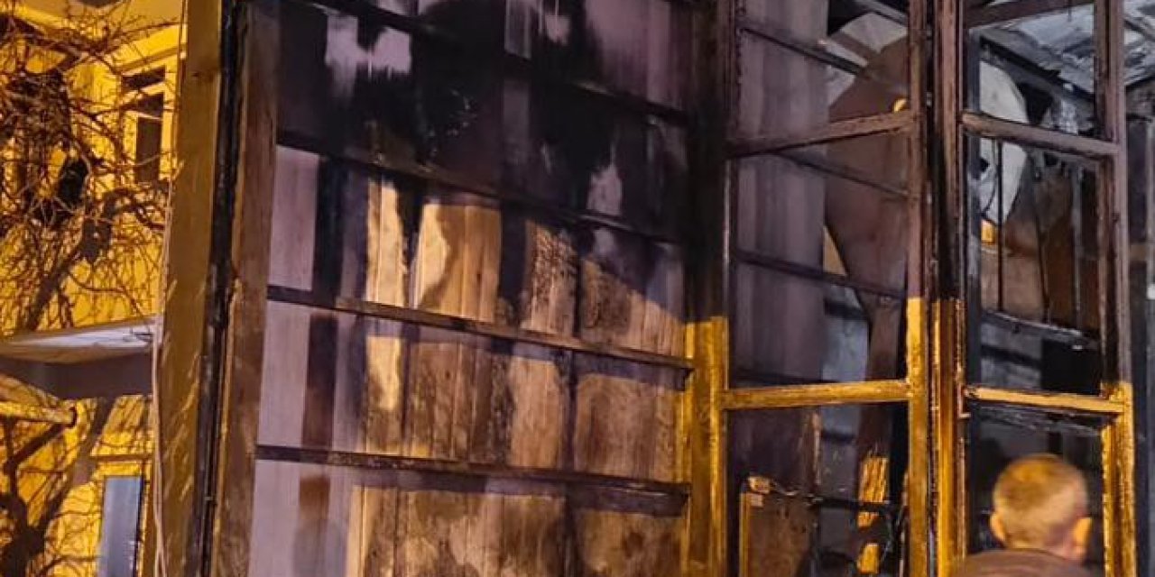 Van’da iş yerinde yangın: 1 kişi yaralandı, 2 kişi dumandan etkilendi