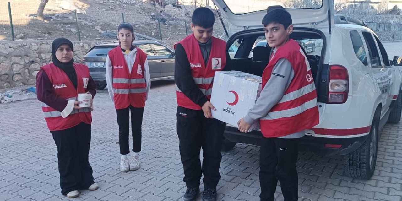 Orhan Uysal Ortaokulu’ndan Yürek Isıtan Kampanya! “Her Sınıf Bir Koli” ile İyilik Seferberliği