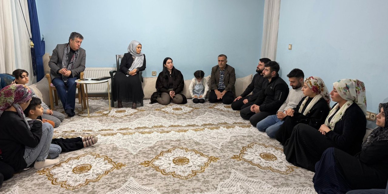 Başkan Yarka ve Eşinden, İftar Sonrası Varol Ailesine Taziye Ziyareti