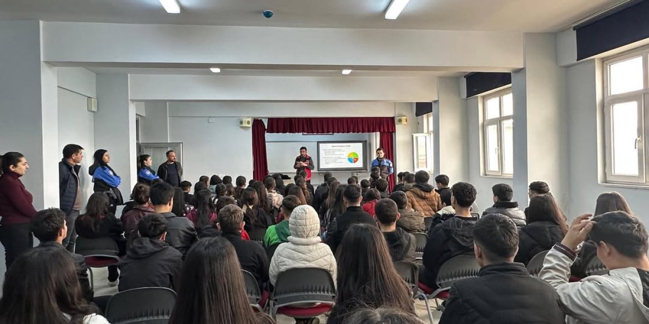 Şırnak’ta Akran Zorbalığına Karşı Farkındalık Eğitimi Düzenlendi