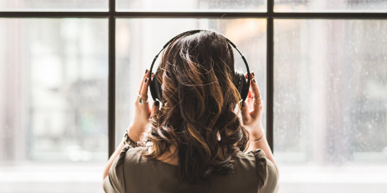 Şırnak İl Sağlık Müdürlüğü'nden Kritik Uyarı: Kulaklığınız Sizi Sağır Edebilir!