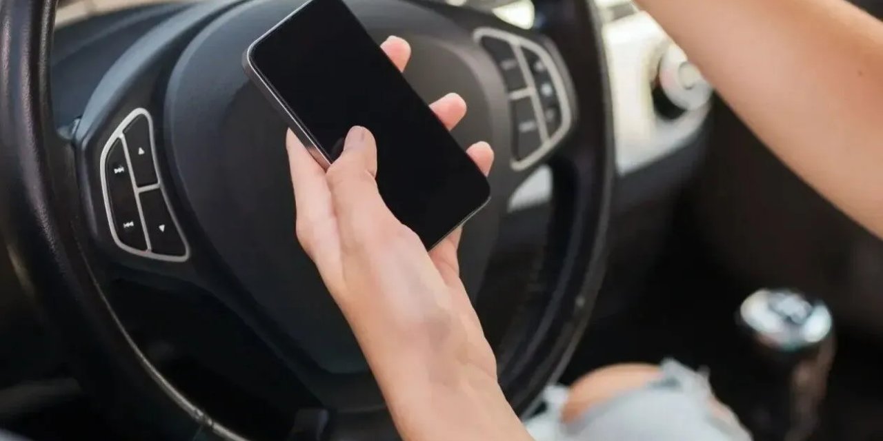 Direksiyon Başında Telefon Dönemi Bitti! Sürücülere 20 Bin TL’ye Kadar Ceza