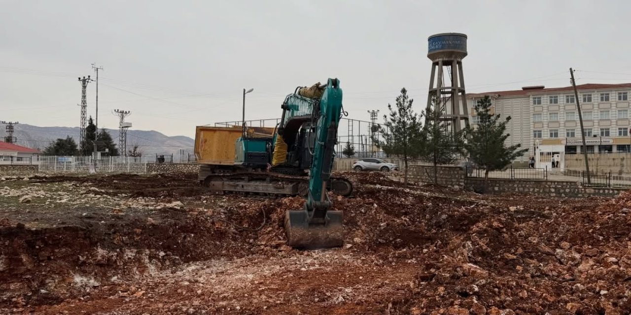 Şırnak’ın O İlçesi’nde Yeni Hizmet Binası Temeli Atıldı