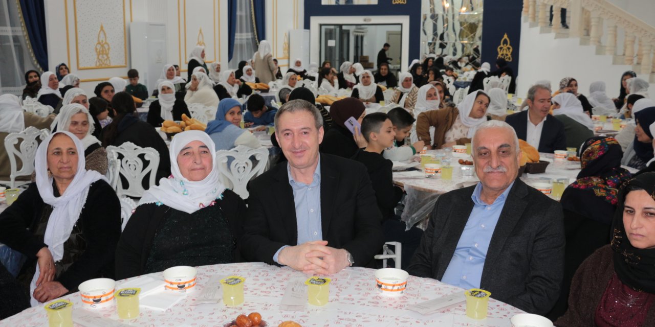 Dem Parti Eş Genel Başkanı Bakırhan, Şırnak'ta "halk Buluşması"na Katıldı: