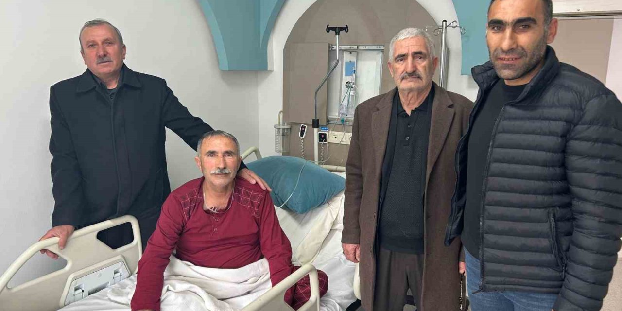 Van’da kalbi duran vatandaş 2 saat süren müdahale ile hayata döndürüldü